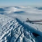 strange-scattered-pink-boulders-led-researchers-to-a-massive-secret-beneath-antarctic-ice.jpg