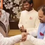 panchayats-binod-aka-ashok-pathak-recalls-meeting-pm-narendra-modi.jpg