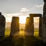 stonehenge-mystery-revealed-a-forgotten-wooden-structure-may-reveal-how-ancient-britains-first-track.avif