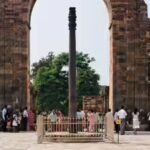 this-magnificent-iron-pillar-at-qutb-minar-has-remained-rust-free-for-1600-years-here39s-why.jpg