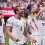 centre-court-crowd-at-wimbledon-keeps-one-eye-on-england39s-world-cup-match.jpg