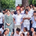 congress-leaders-along-with-rahul-gandhi-and-priyanka-gandhi-during-the-protest-outside-pm39s-reside.avif