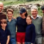 kate-middleton-and-family.jpg