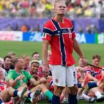 norways-erling-haaland-leads-teammates-in-a-viking-style-boat-row-celebration.jpg