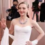 amanda-seyfried-is-selling-the-la-home-she-bought-from-adam-brody-in-2011.jpg