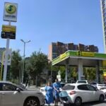 cars-queue-to-refuel-at-fuel-stations-in-russia-image-credit-reuters.jpg