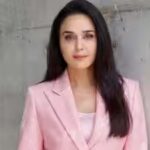 preity-zintas-father-gave-her-this-one-lesson-about-education-.jpg