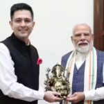 raghav-chadha-with-pm-modi.jpg