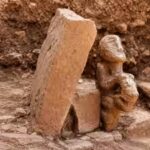 statue-of-a-human-sitting-on-a-leopard-1536x864.jpg