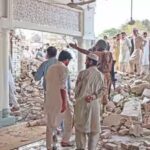 21-security-personnel-dead-in-blast-at-police-line-in-pak.jpg