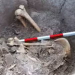 archaeologists-have-uncovered-his-skeleton-inside-the-jar-at-the-ancient-roman-colony-of-deultum-pro.avif