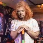 carrot-top-is-recovering-in-hospital-after-a-reported-suicide-attempt-with-his-representative-asking.avif