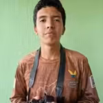 a-14-year-old-colombian-inventor-created-a-device-that-lets-deaf-children-feel-birdsong-through-vibr.avif