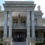 built-in-1911-for-grocery-heir-sess-cleveland-and-home-to-his-family-for-60-years-a-5700-sq-ft-histo.avif