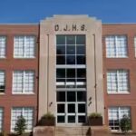 dillard-school-senior-apartments.jpg