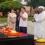 india-bloc-leaders-pay-tribute-at-raj-ghat.jpg
