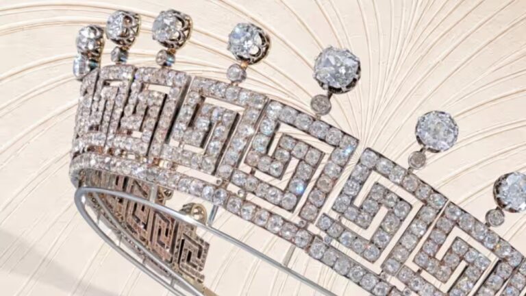 mellerio-dits-meller-diamond-tiara.jpg