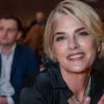 selma-blair-arrested-for-physically-assaulting-flight-attendants.jpg