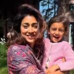 shriya-with-her-daughter.jpg
